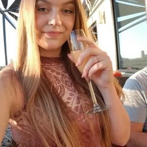 Meet your Posher, Sara